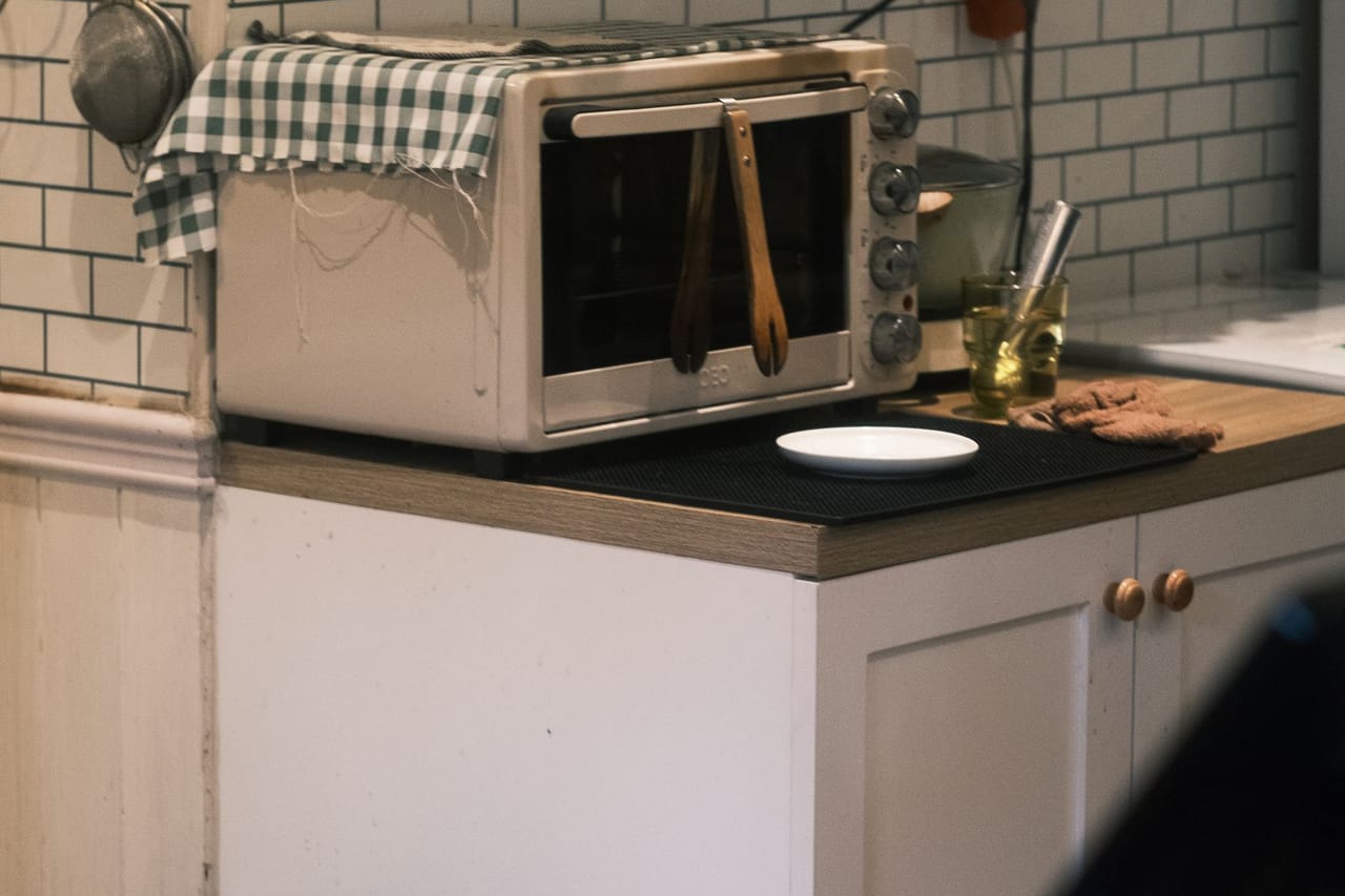 Appliance repair Frisco TX: Cozy kitchen corner with toaster oven