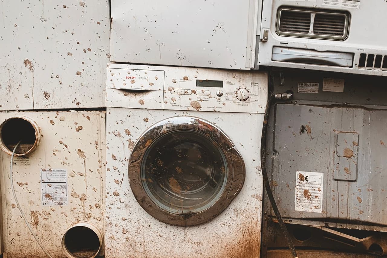 Appliance repair Montgomery AL: Stock of broken laundries