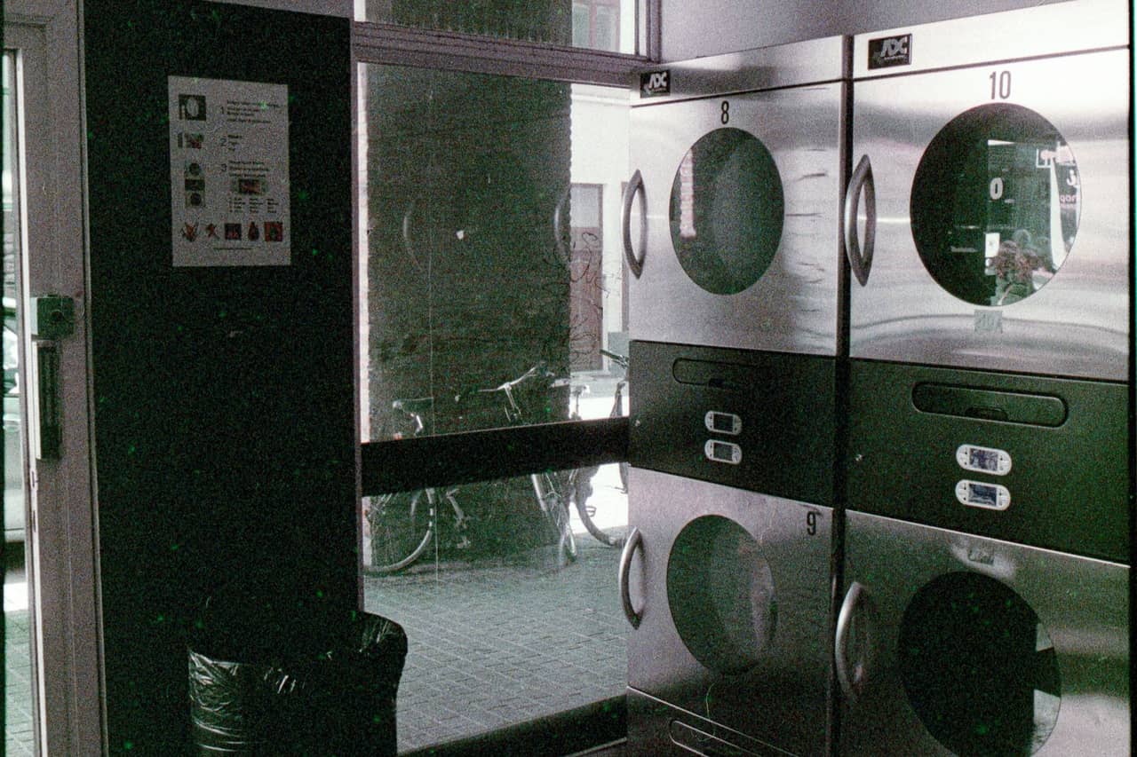 Appliance repair Oklahoma City OK: Washing machines in laundromat