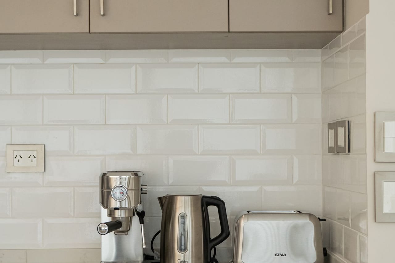 Appliance repair Vancouver WA: Modern kitchen counter with appliances