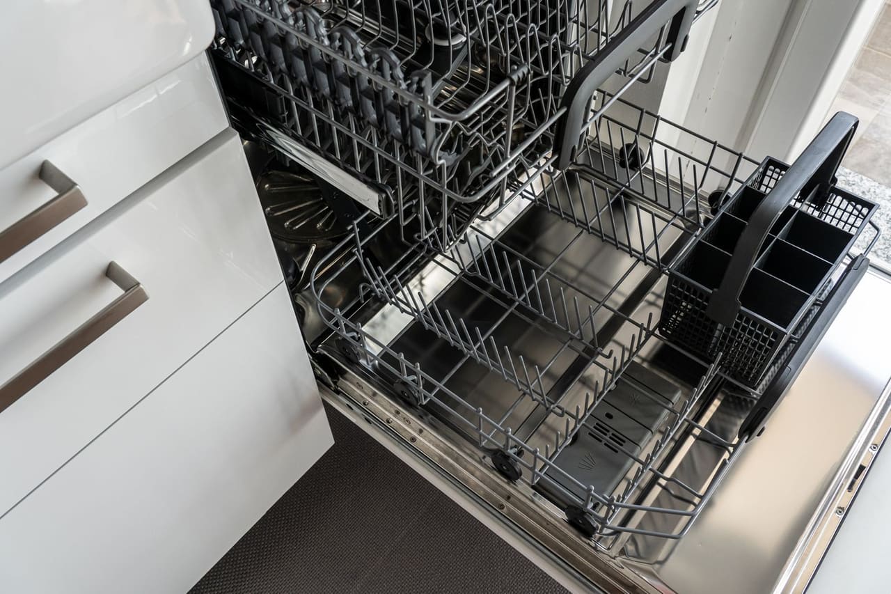 Dishwasher blinking lights: Empty dishwasher