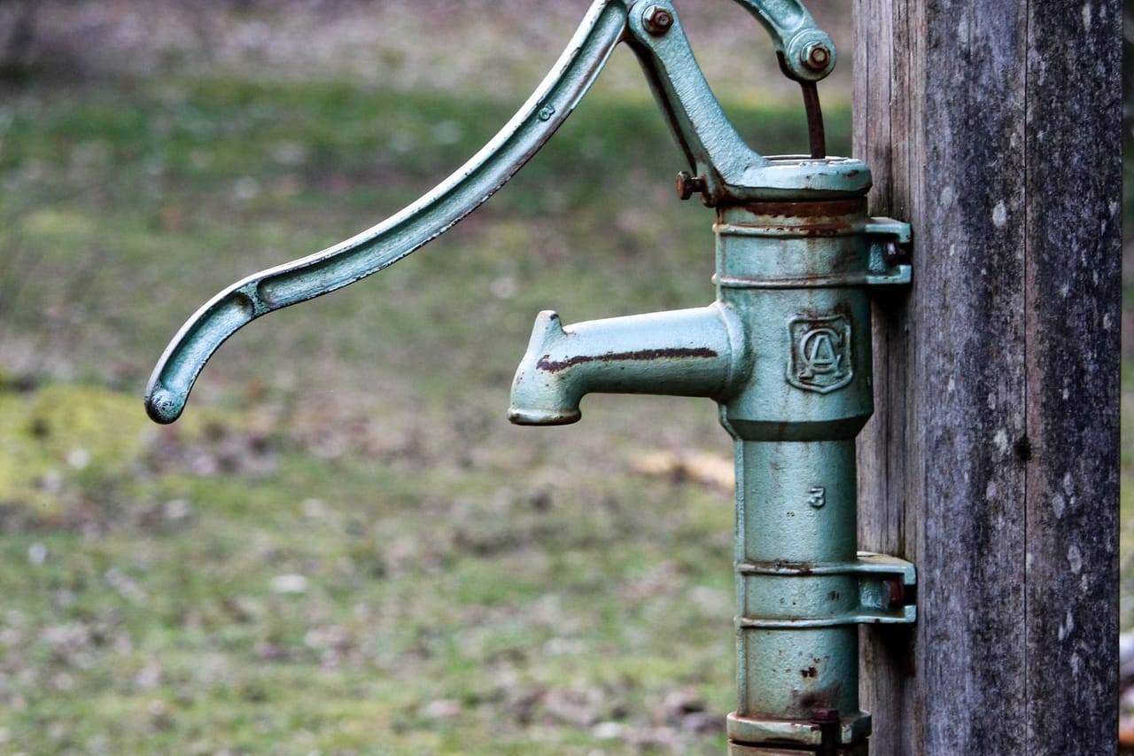 How long do sump pumps last: Close up photo of an unused water pump