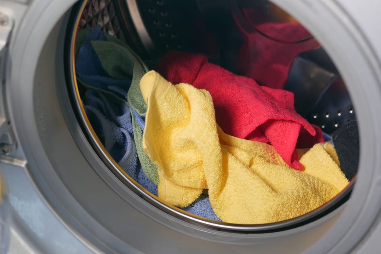 Washing machine smells musty: Towels inside a washing machine