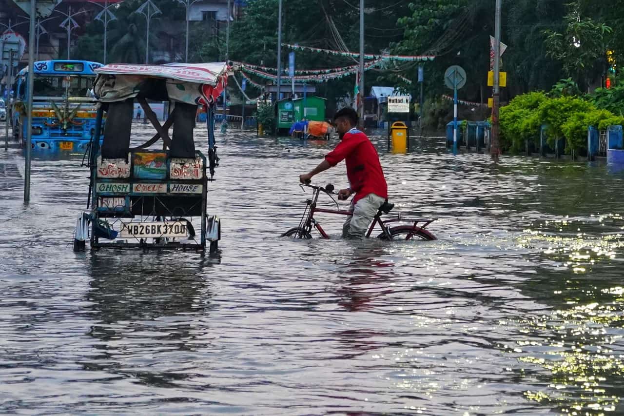 Water damage repair cost: Flood on street in town