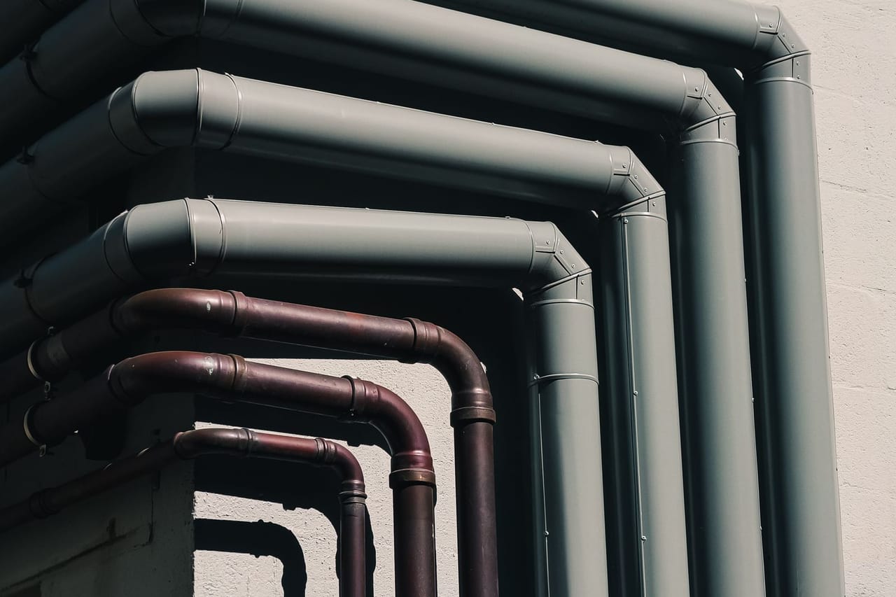 When do pipes burst: Close up of pipes
