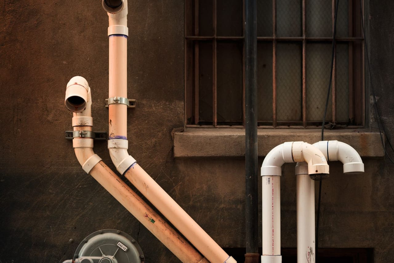 Plumber in Auburn, AL: Clay Soils and Old Pipes