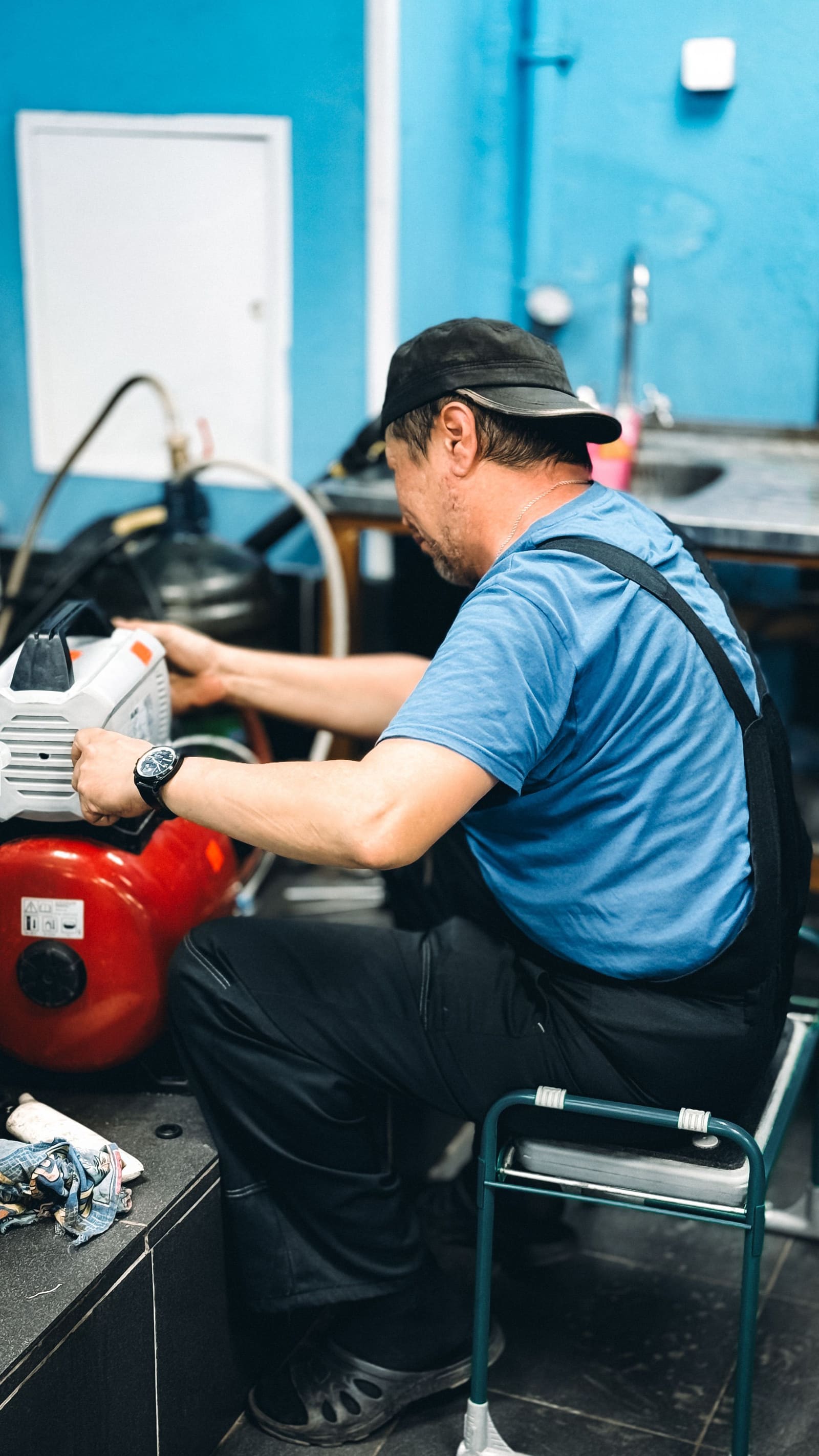 Emergency Plumber in Charlotte, NC: Fast Help for Old Pipe and Winter Freeze Damage