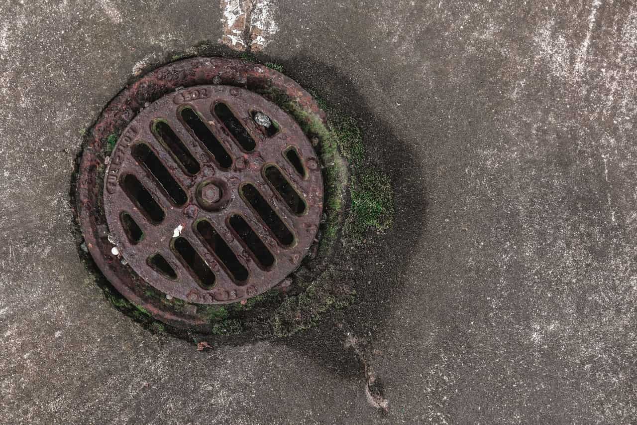 Plumber Hamilton OH: Sewer entrance cap