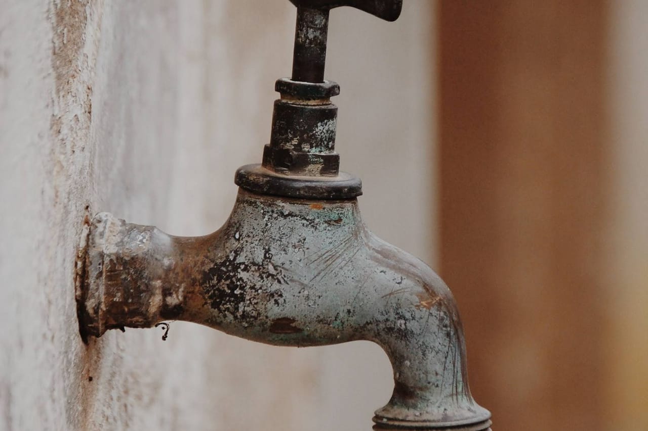 Plumber in Pearl City, HI: Hard Water, Scale, and Slab Homes