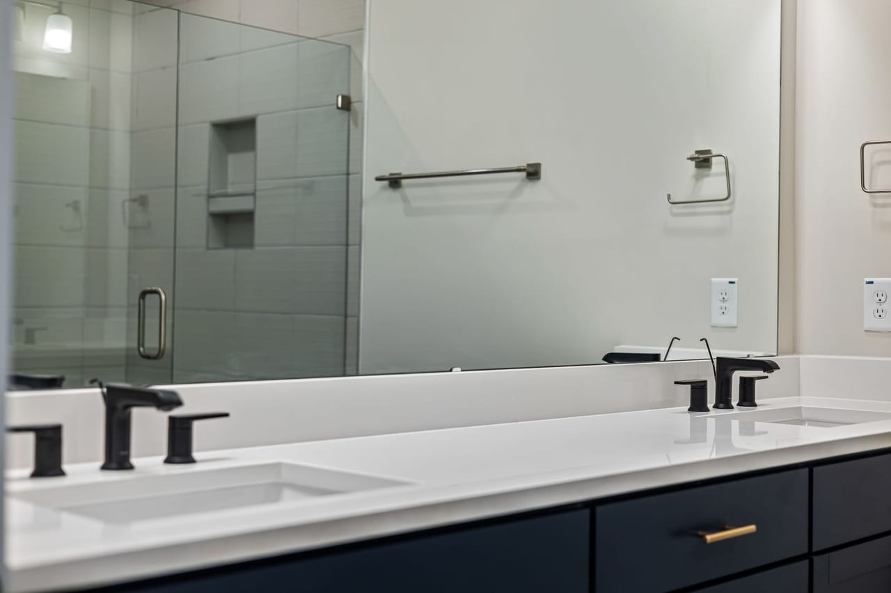 Plumber Watsonville CA: Modern bathroom design