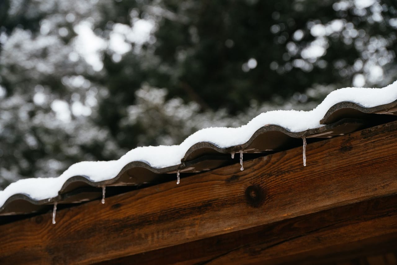 Roof Repair in Albany, NY: Snow Load and Ice Dams
