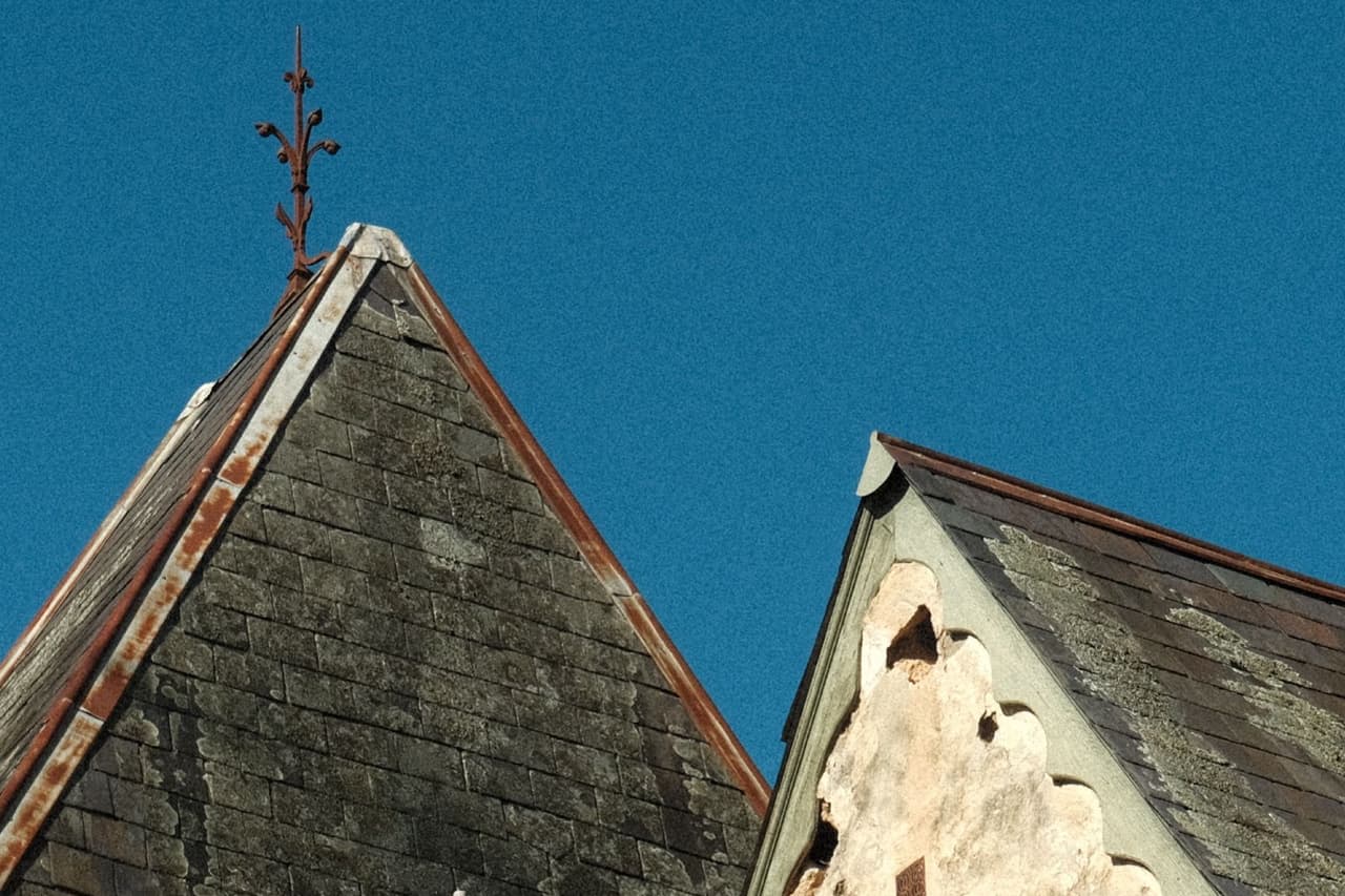 Roof Repair in Bay City, MI: Snow Load and Ice Dams