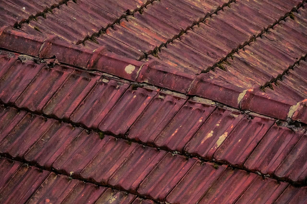 Roof Repair in Fort Myers, FL: Hurricane Wind, Aging Roofs