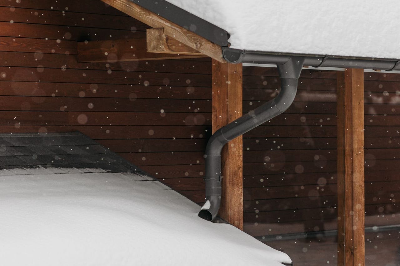 Roof Repair in Missoula, MT: Snow Load and Ice Dams