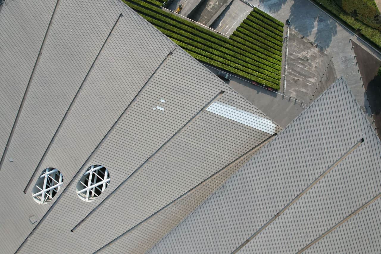 Roof repair Orlando FL: Top view of a gray roof