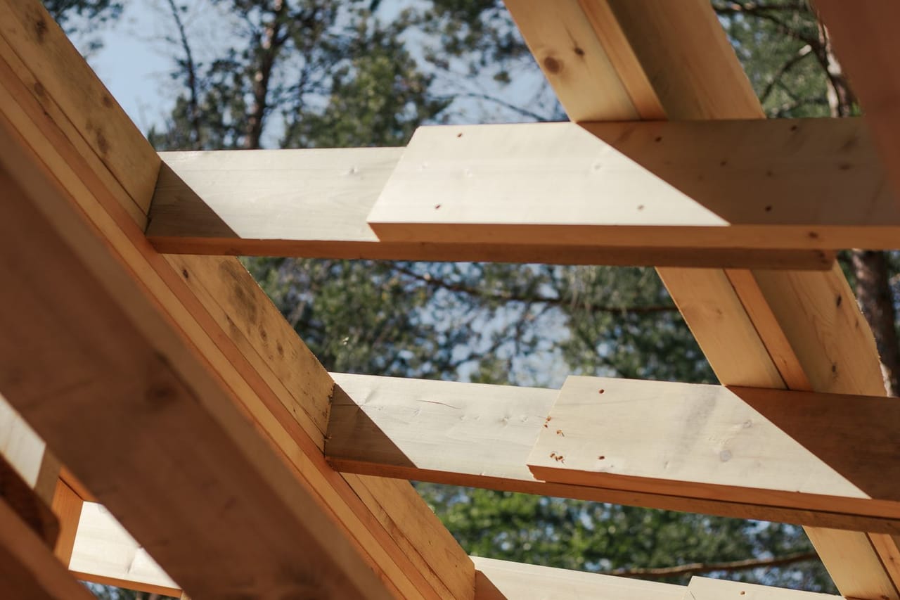 Roof repair Pensacola FL: Wood construction of house