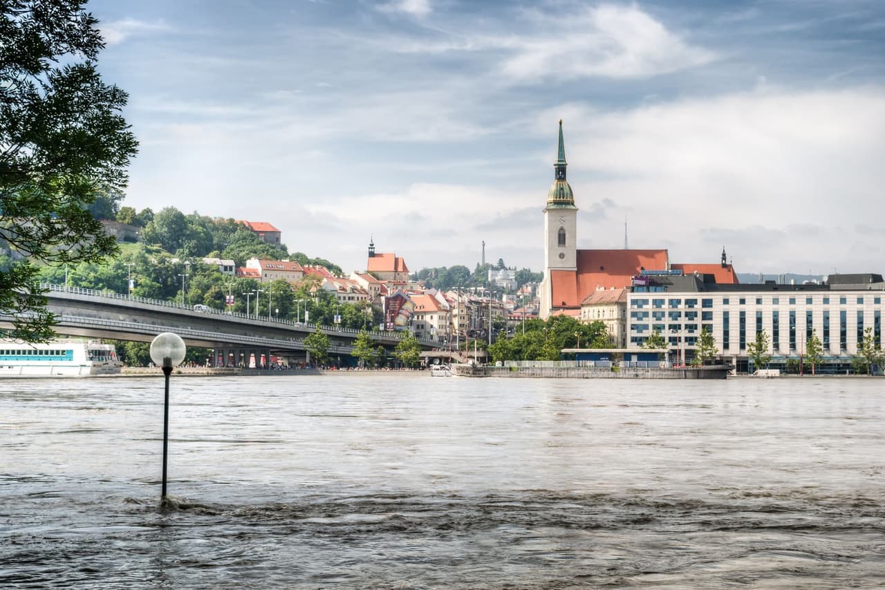 Water Damage Restoration in Albany, NY: River Flooding