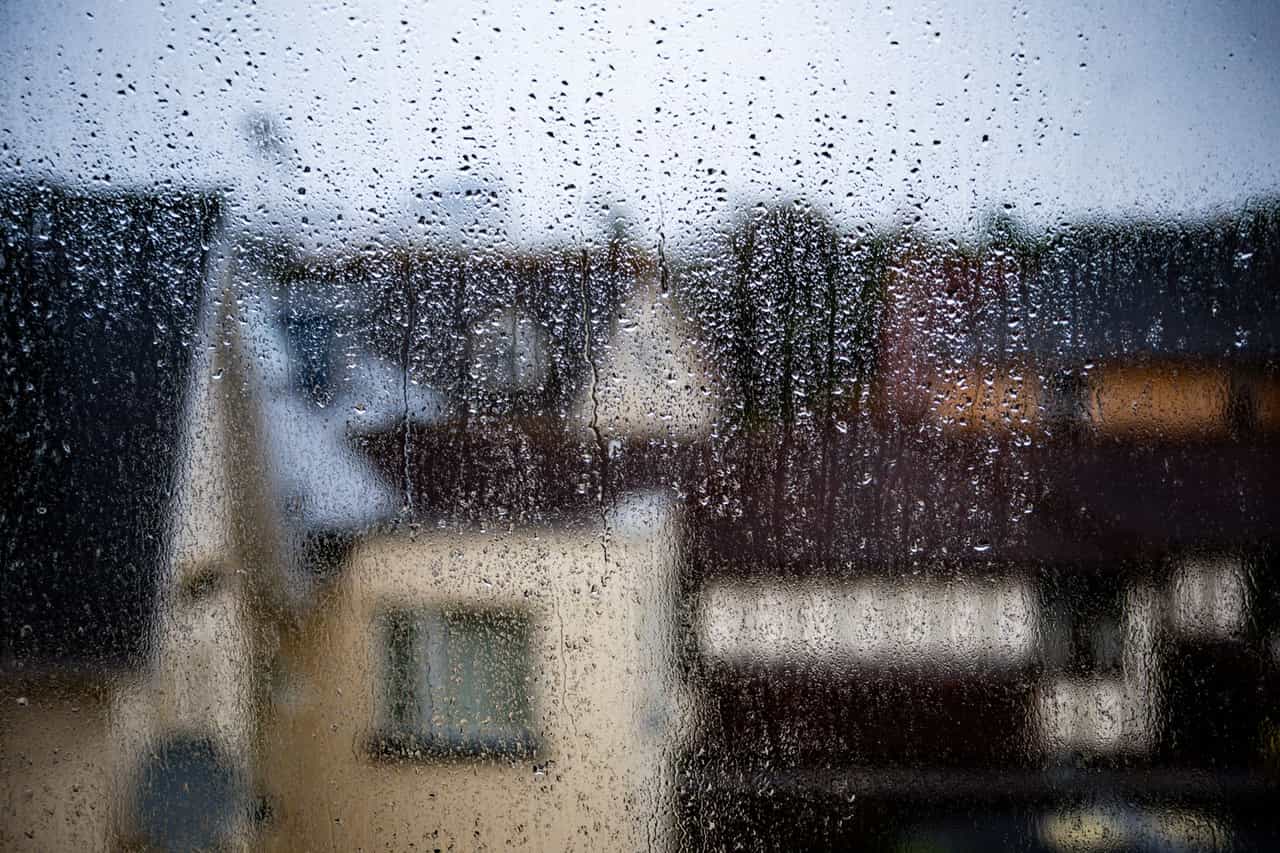 Water damage restoration Hialeah FL: A rainy day