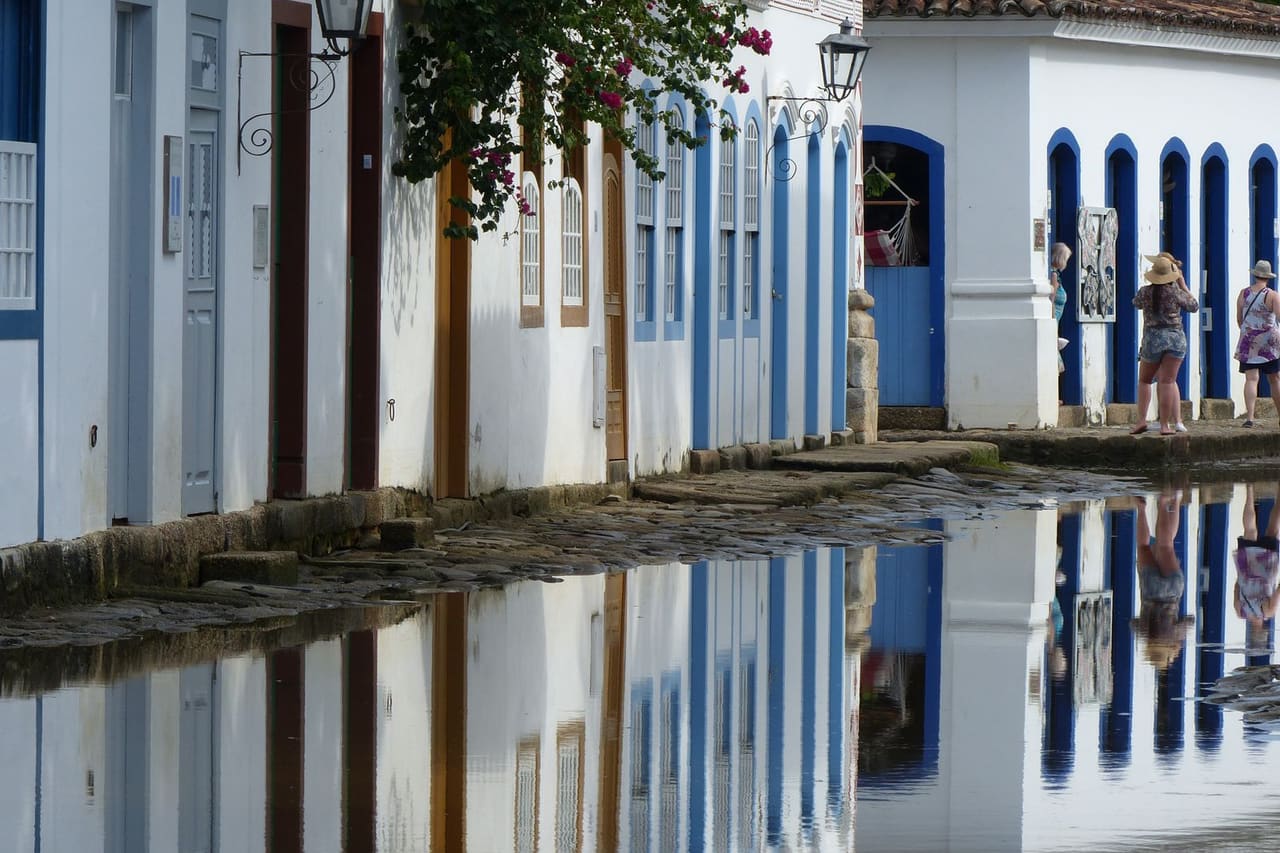 Water Damage Restoration in New York, NY: Storm Surge