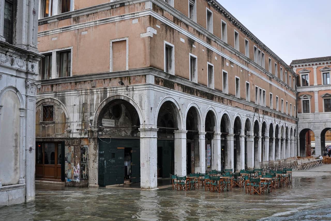 Water Damage Restoration in Peoria, AZ: Desert Downpours